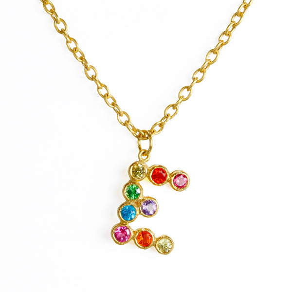 マルチカラー "ボリウッド" アルファベット "E" ペンダント MULTICOLORED