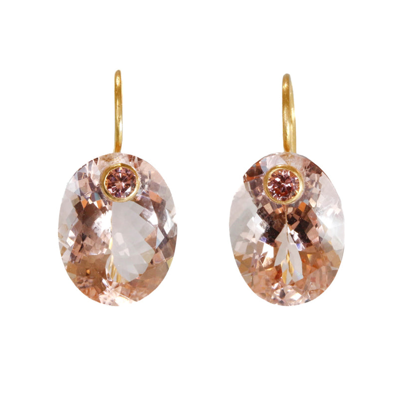 モルガナイト＆ガーネット “ラウンド・ジェム” ピアス - マリー